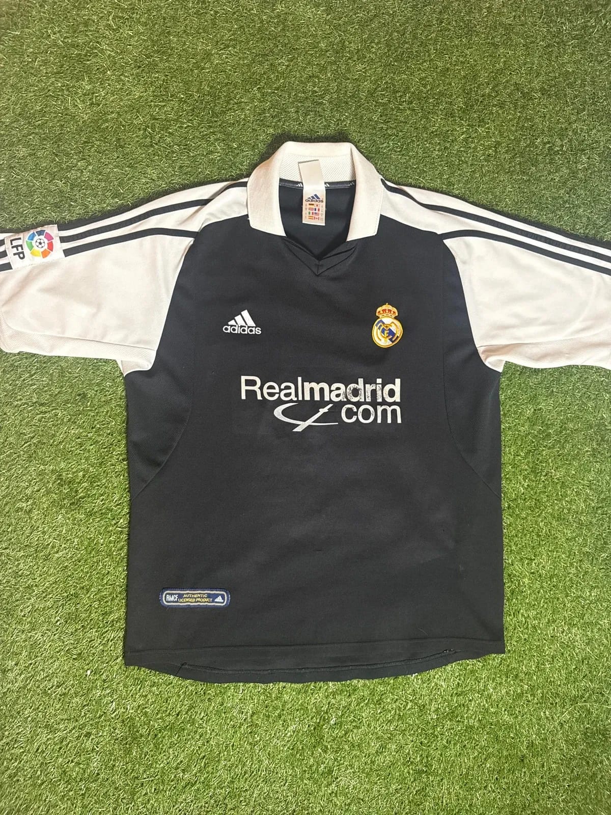 Real Madrid 2001-02 Adidas Away — adidas