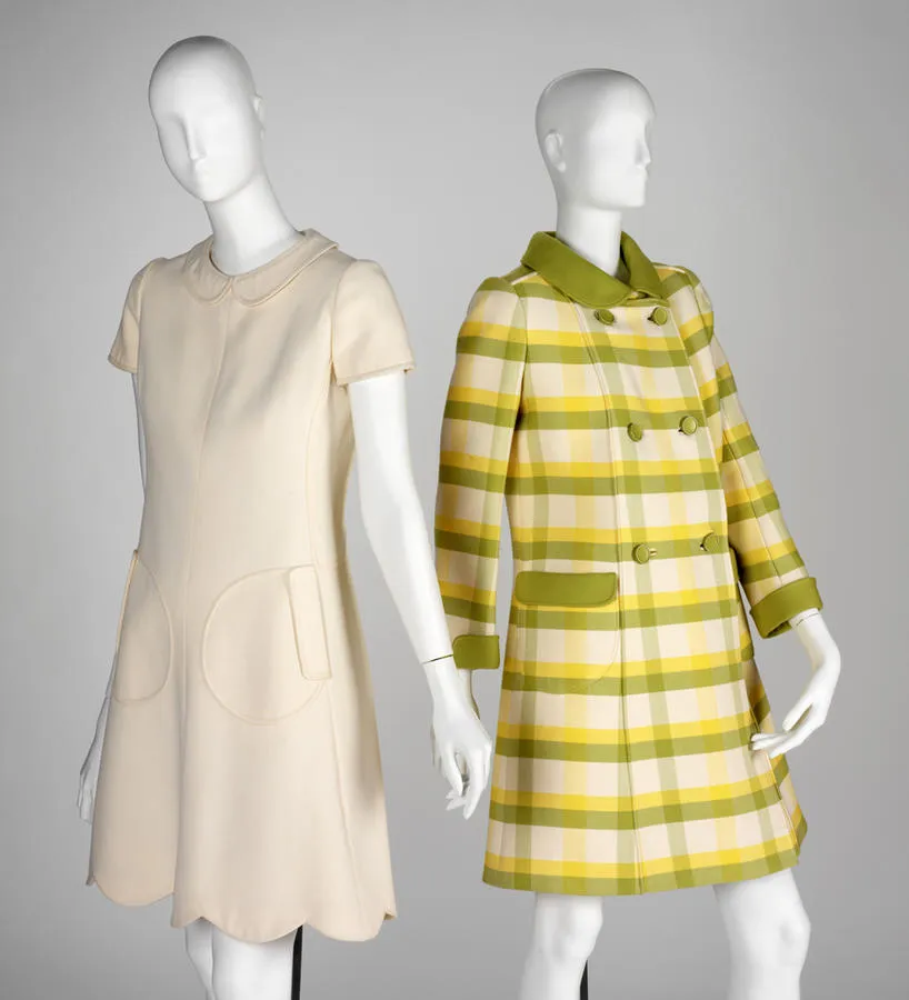 Robe et manteau à empiècements, esprit Courrèges C980 — Maison Démo