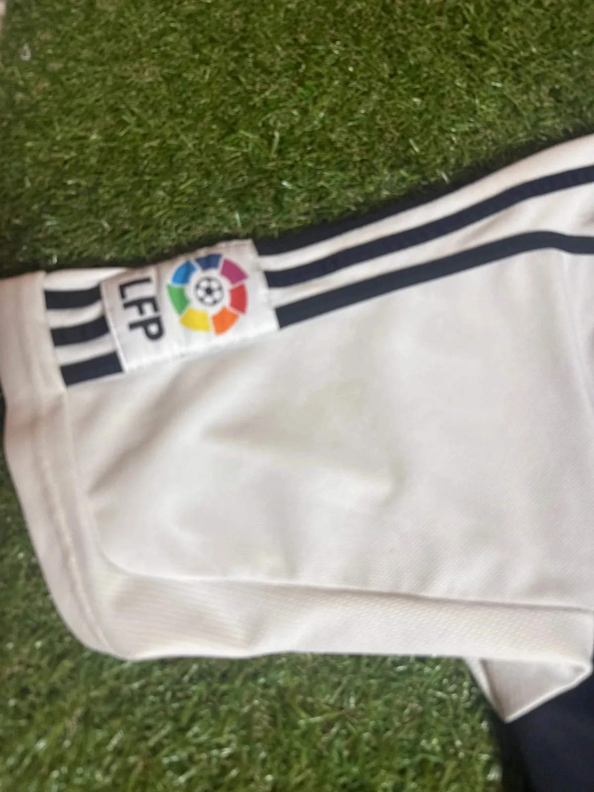 Real Madrid 2001-02 Adidas Away — adidas (3)